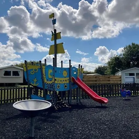 Beachside On Rspb Nature Reserve