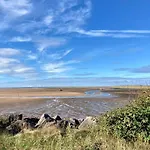 Beachside On Rspb Nature Reserve *