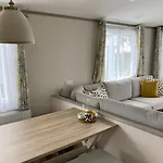 Beachside On Rspb Nature Reserve Holiday home